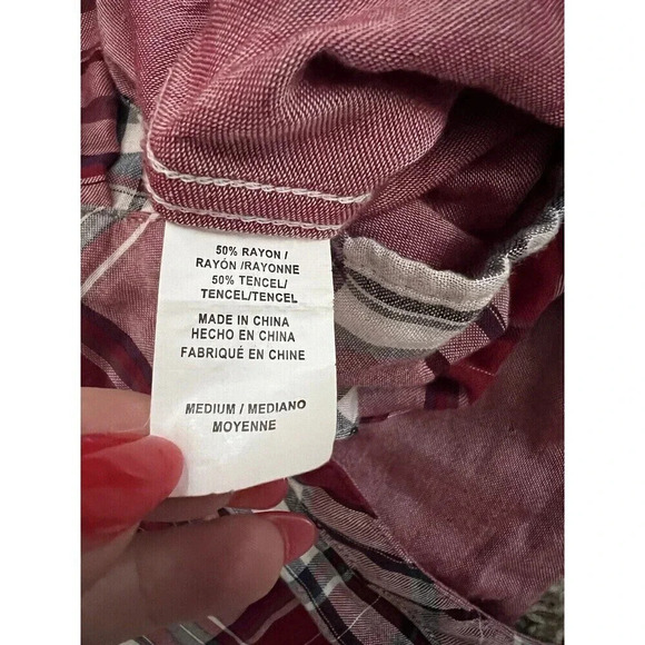 Rails plaid size Medium Red button front long sleeves - Picture 4 of 4